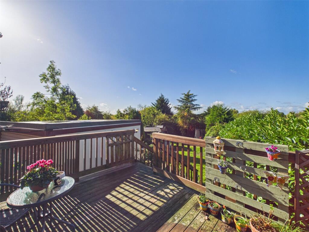 House in Worcester - View 4