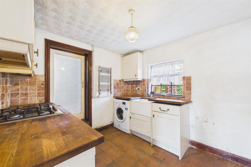 House in Stoke-on-Trent - View 5
