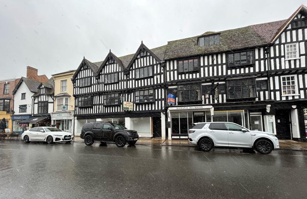 Main image of property: High Street, Stratford-upon-Avon, CV37 6AU