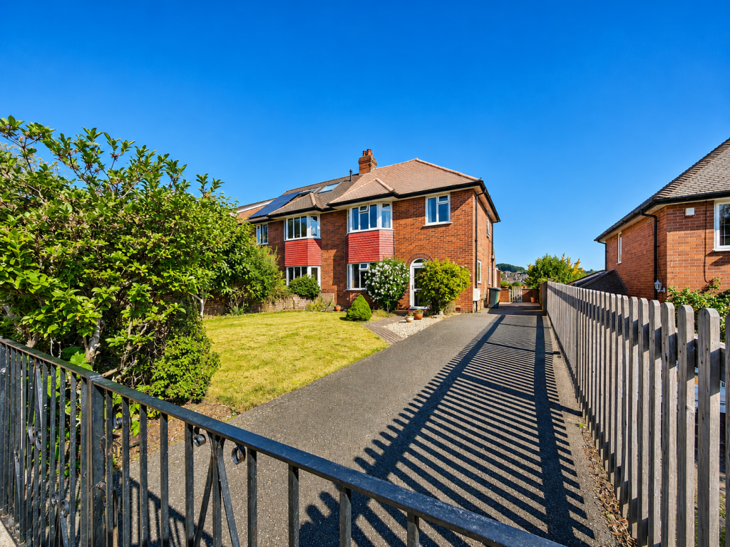 Main image of property: Dunsford Gardens, Higher St Thomas, Exeter