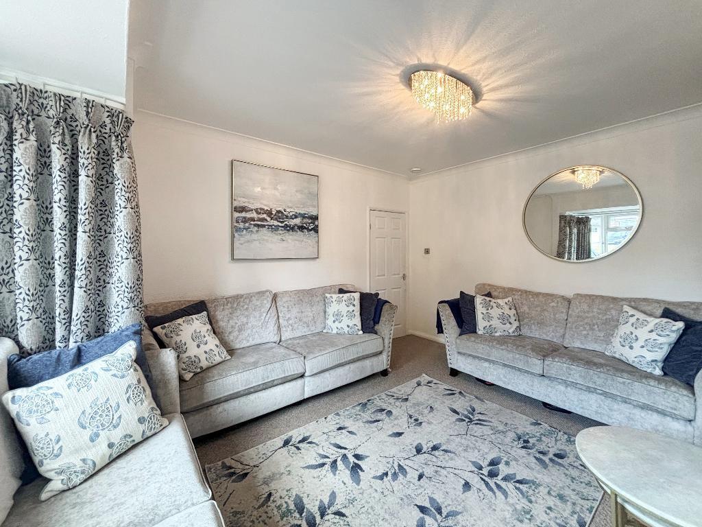 Rawlins Close, Selsdon, South Croydon, CR2 8JS photo 3