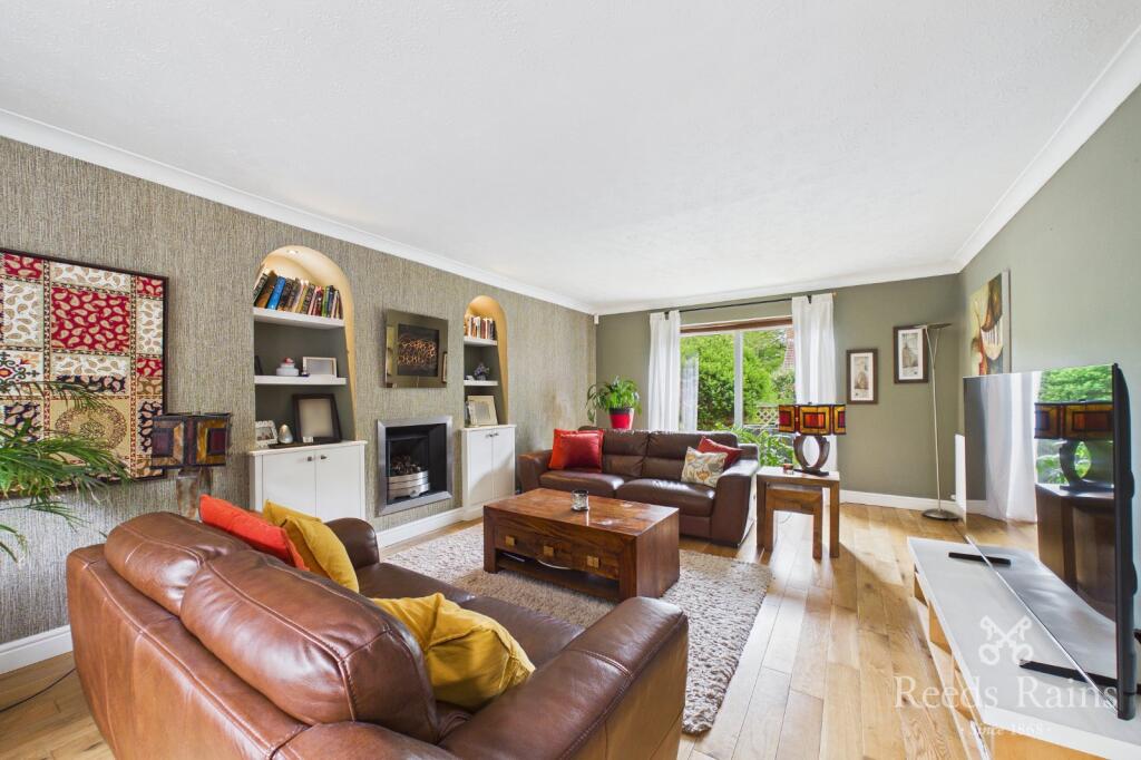 Oaklands Road, Hyde, Greater Manchester, SK14 photo 3