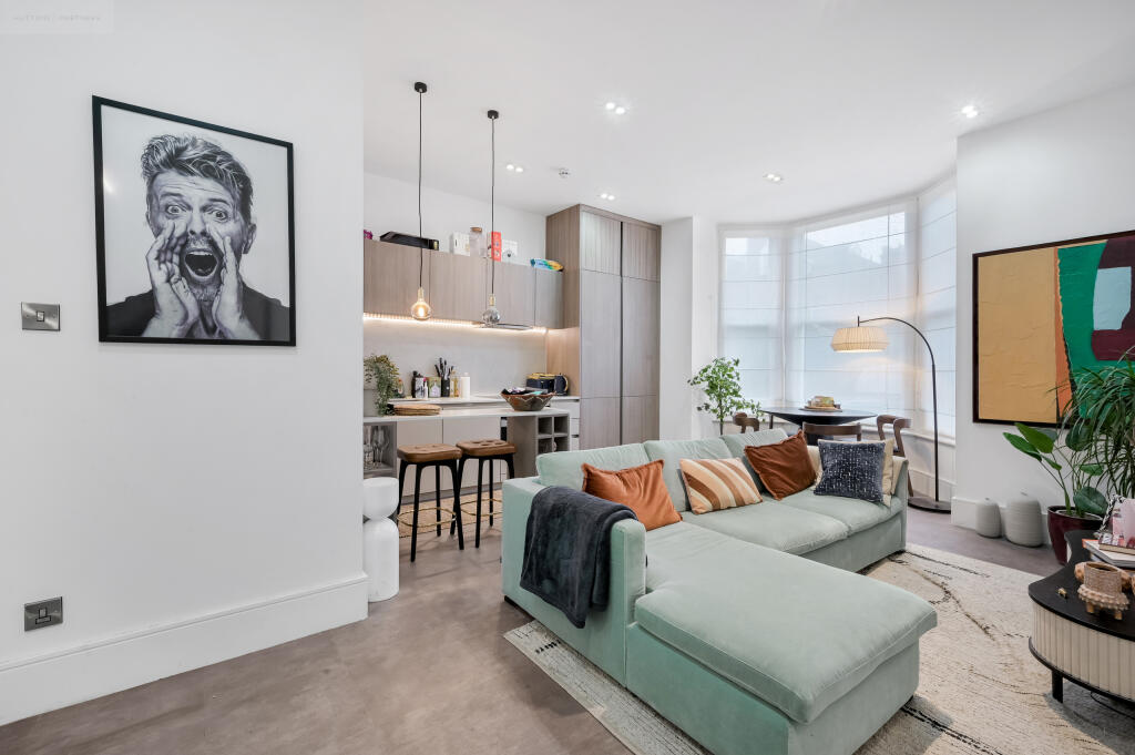 3 bedroom flat for rent