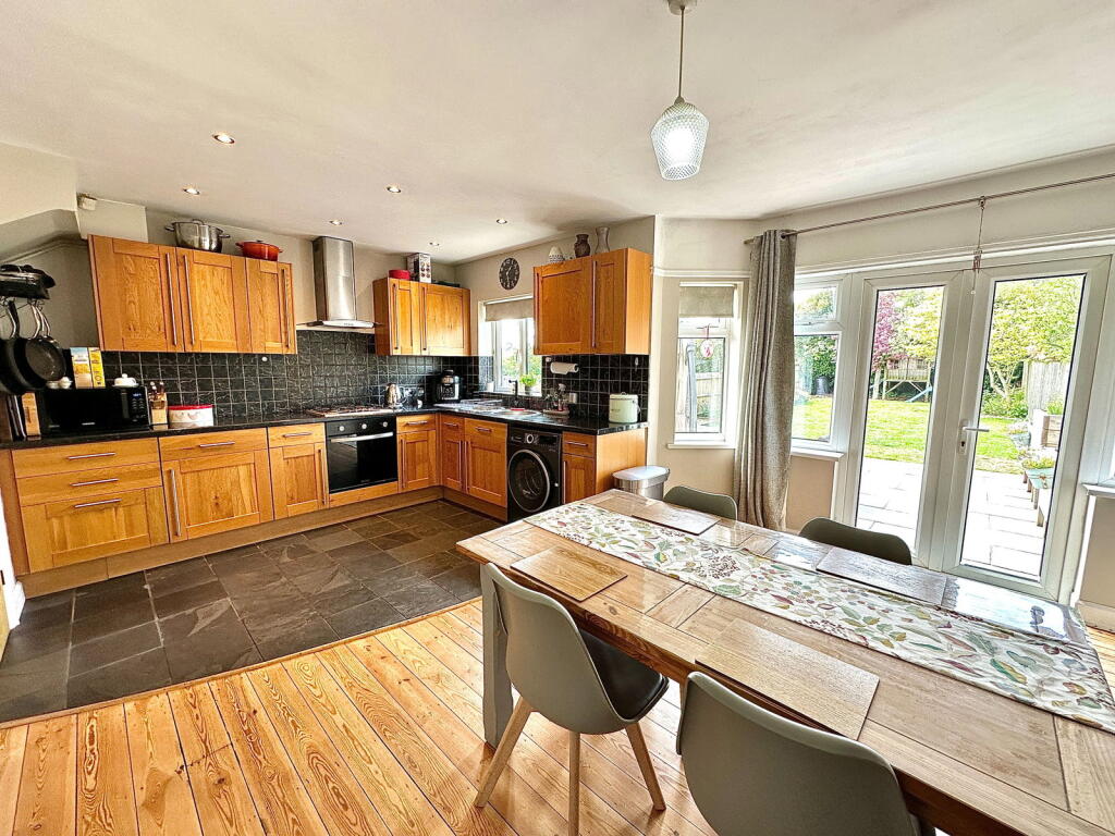Bush Hill, The Headlands, NN3 – pohled 4