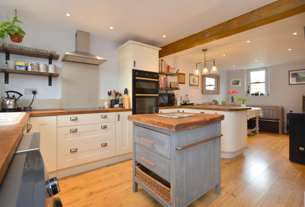 Narborough Road, Pentney photo 4