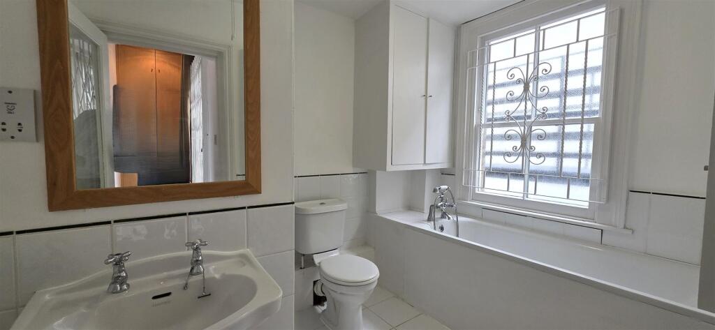Apartment in London, South End Green, Belsize Park - More
