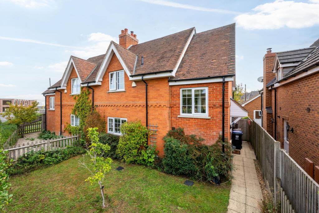 Main image of property: Royston Road, Baldock, SG7 6NT