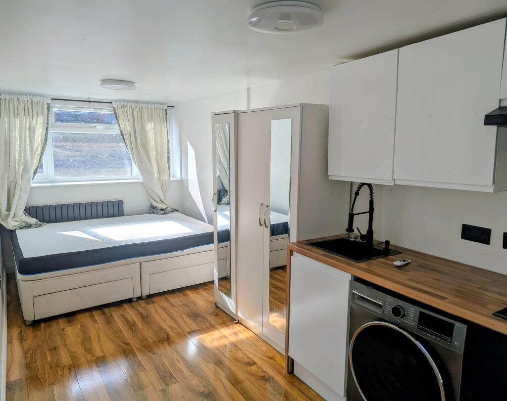 Main image of property: Stowford Road, Oxford, OX3