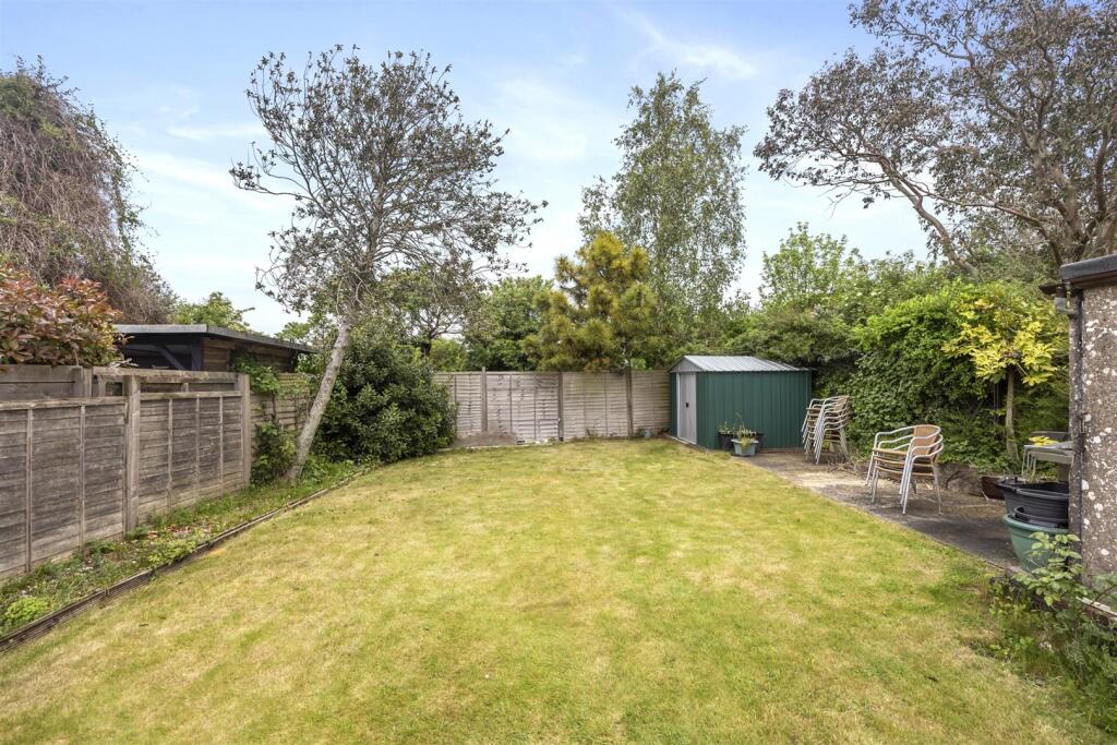 Larkfield Way, Surrenden, Brighton photo 4
