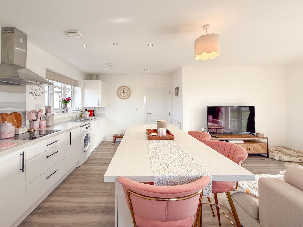 Apartment in Newport, Pillgwenlly - View 5