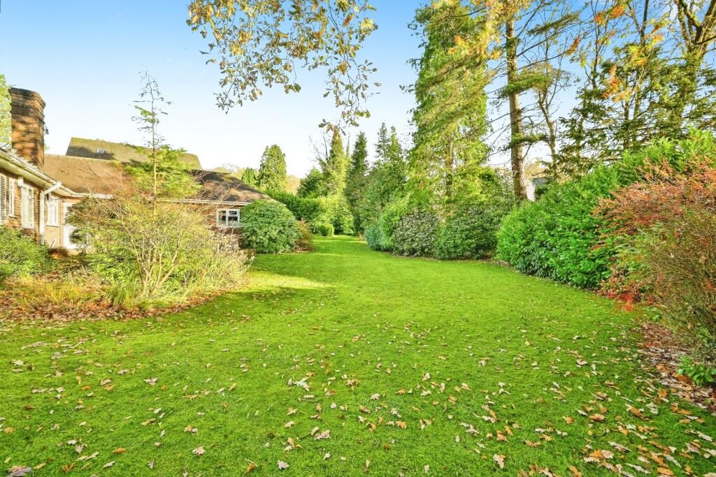 Pinewood Drive, Ashley Heath, Market Drayton, Staffordshire, TF9 photo 3
