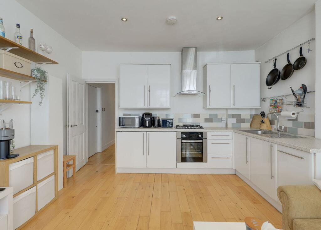 Apartment in London - View 4