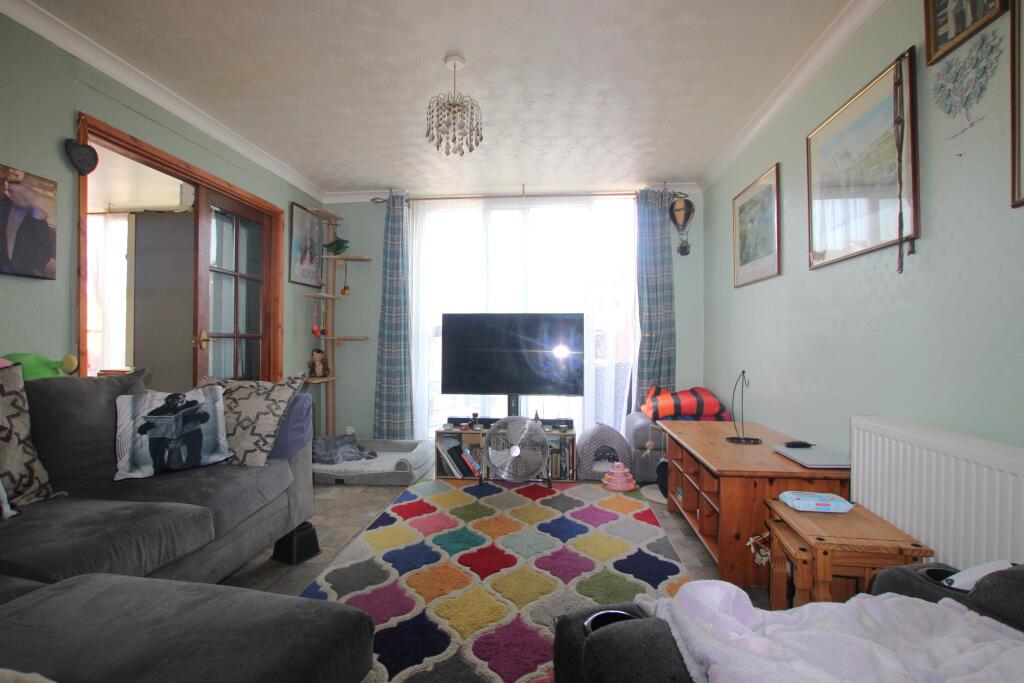 House in Northampton, Wellingborough - View 5