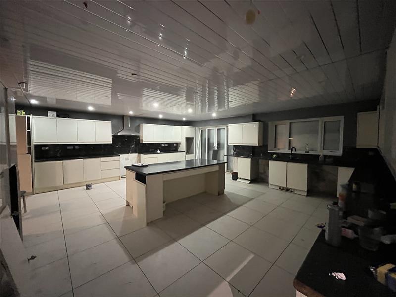 House in Bradford, Keighley - View 5