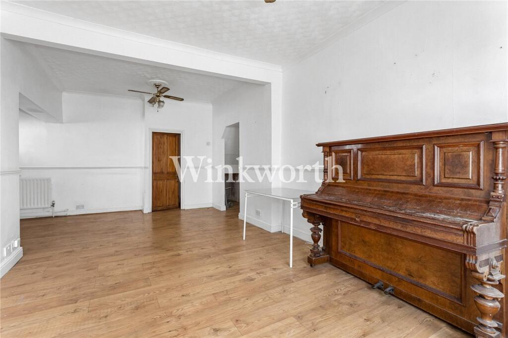 Woodlands Park Road, London, N15 photo 4