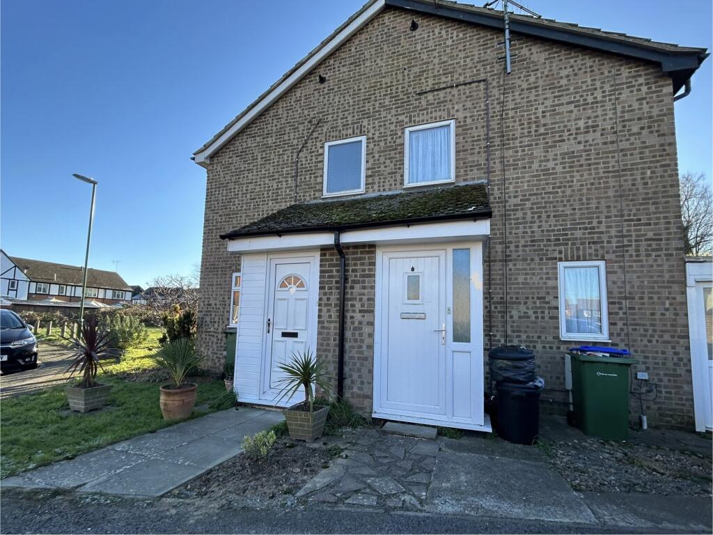 Main image of property: Nimbus Close, Littlehampton, BN17