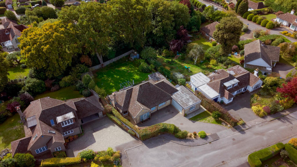4-bed bungalow on Foxfields, West Chiltington, RH20, £830,000