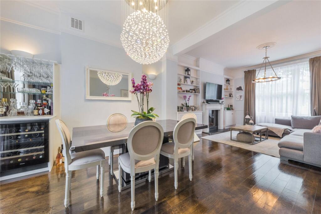 Apartment in London - View 3