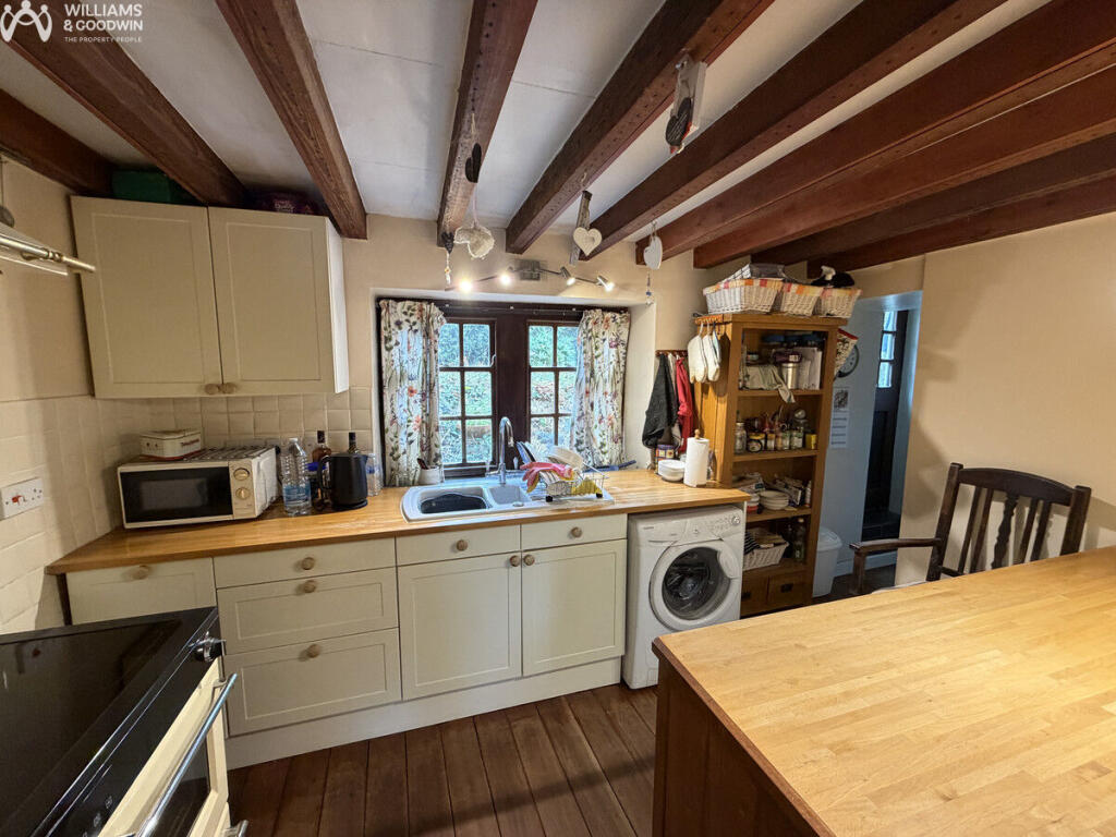 Talybont, Bangor, Gwynedd, LL57 photo 3