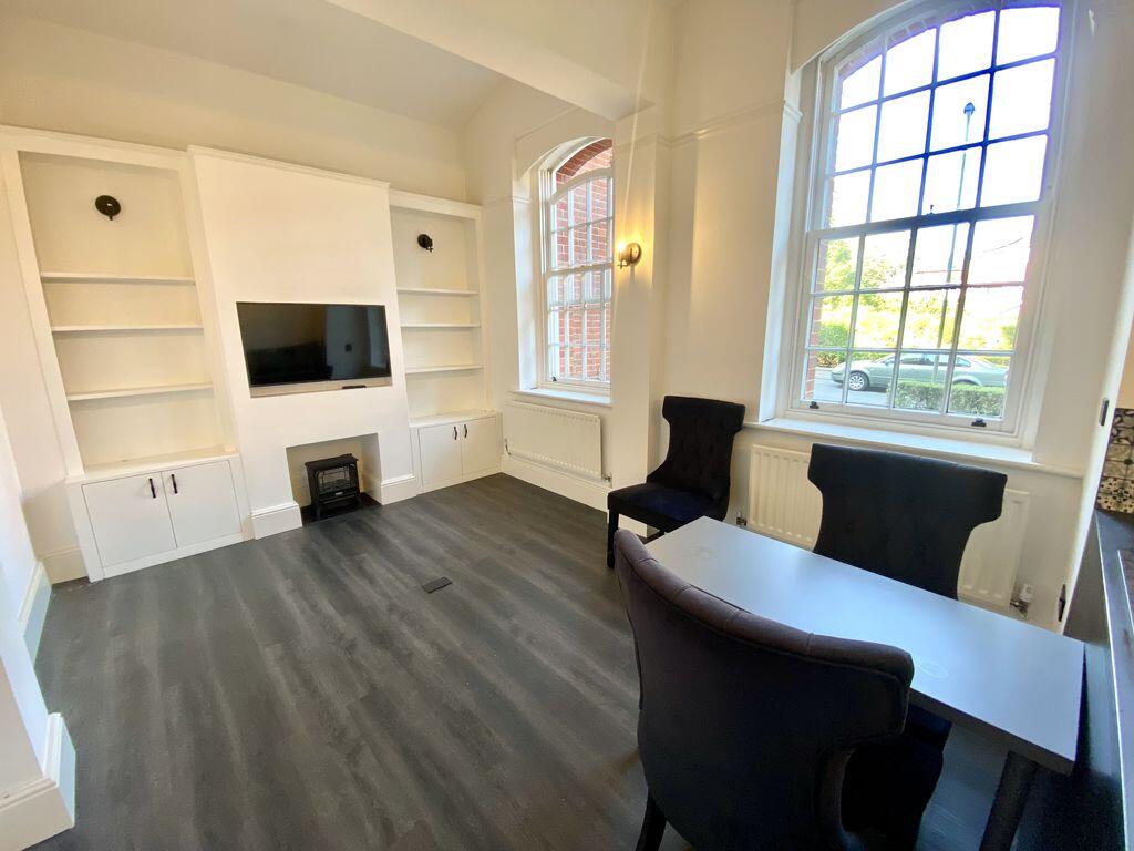 Apartment in Winchester, Wickham - View 3