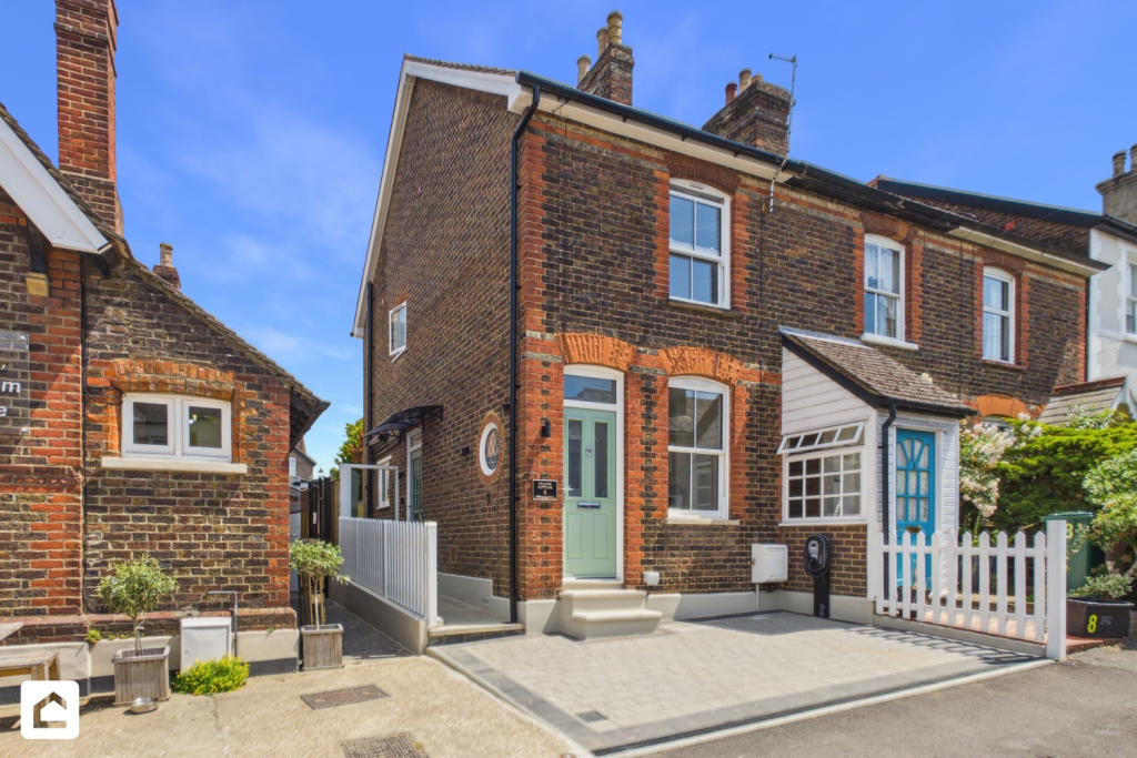 Main image of property: Effingham Road, Reigate, RH2