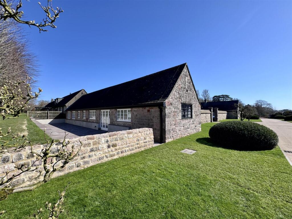 Main image of property: Mounton House Park, Pwllmeyric, Chepstow