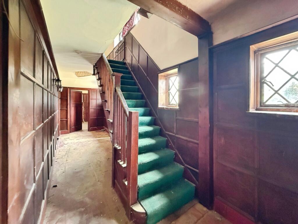 House in Guildford - View 5