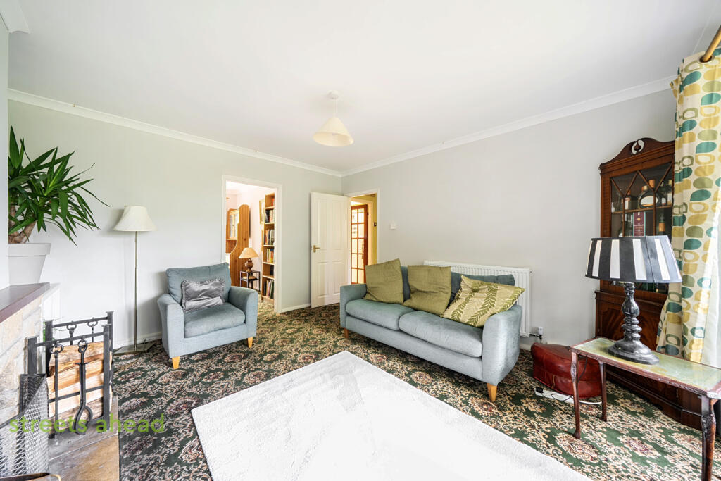 Clover Hill, Coulsdon, Surrey, CR5 photo 2