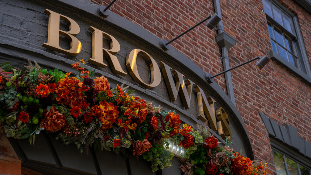 Browns, Wilmslow