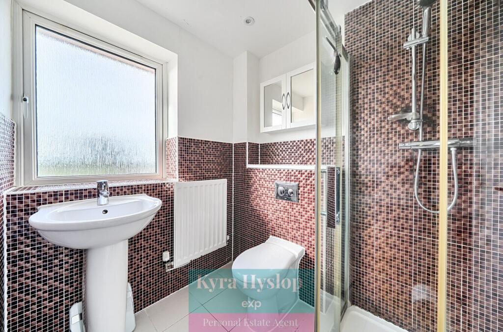 House in Exeter - View 5