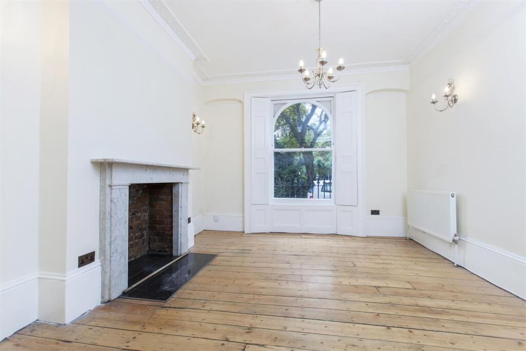 Apartment in London - View 2
