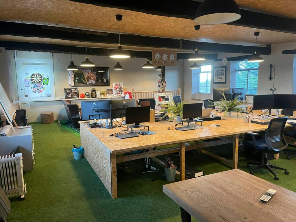 WhatsApp Image 20250102 at 194205_804467ac.jpg