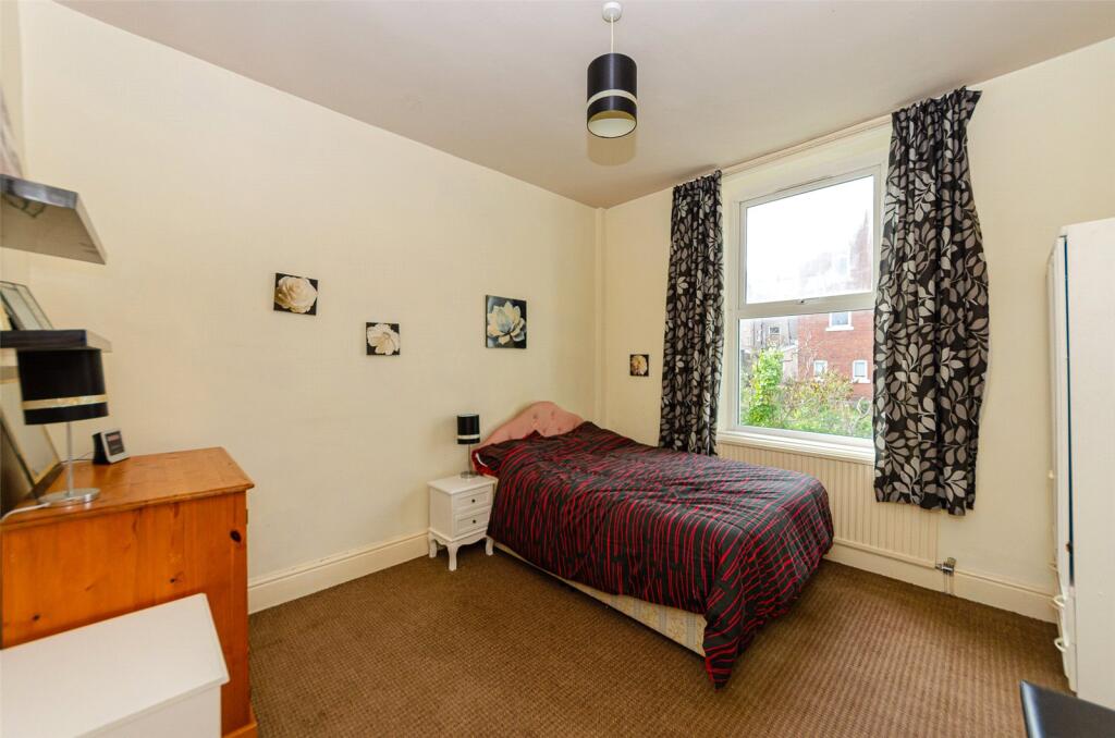 House in Llandudno, Colwyn Bay - More