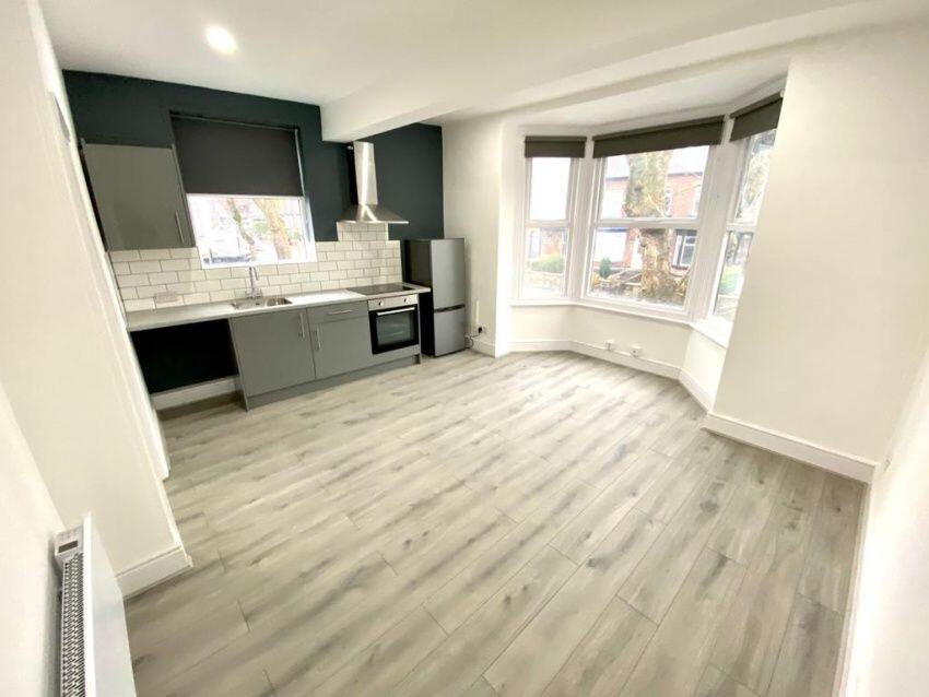 Apartment in Sheffield - View 3