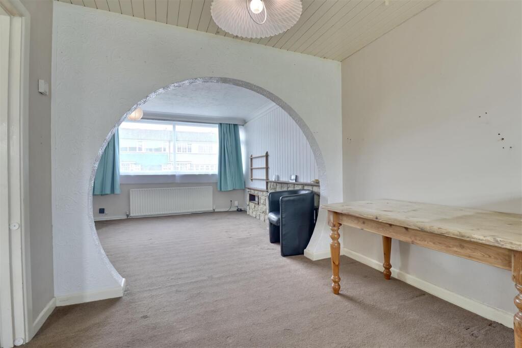 House in Portsmouth - More