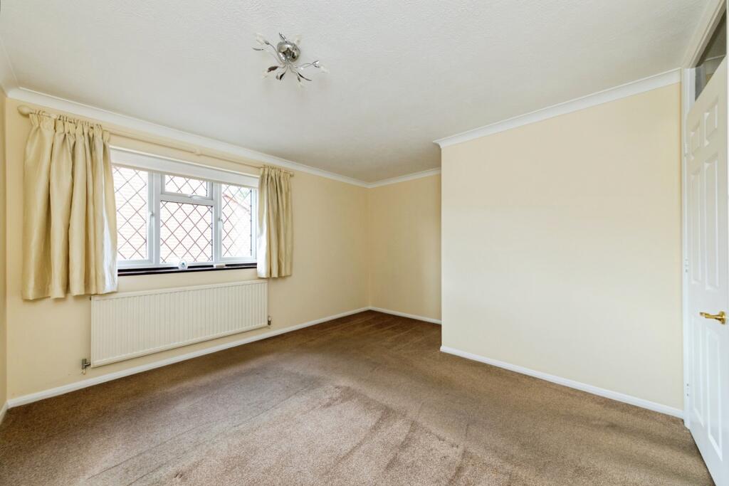 House in Tonbridge - More
