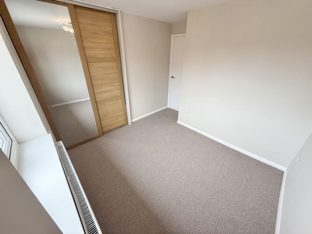 House in Milton Keynes, Far Bletchley, West Bletchley - View 5