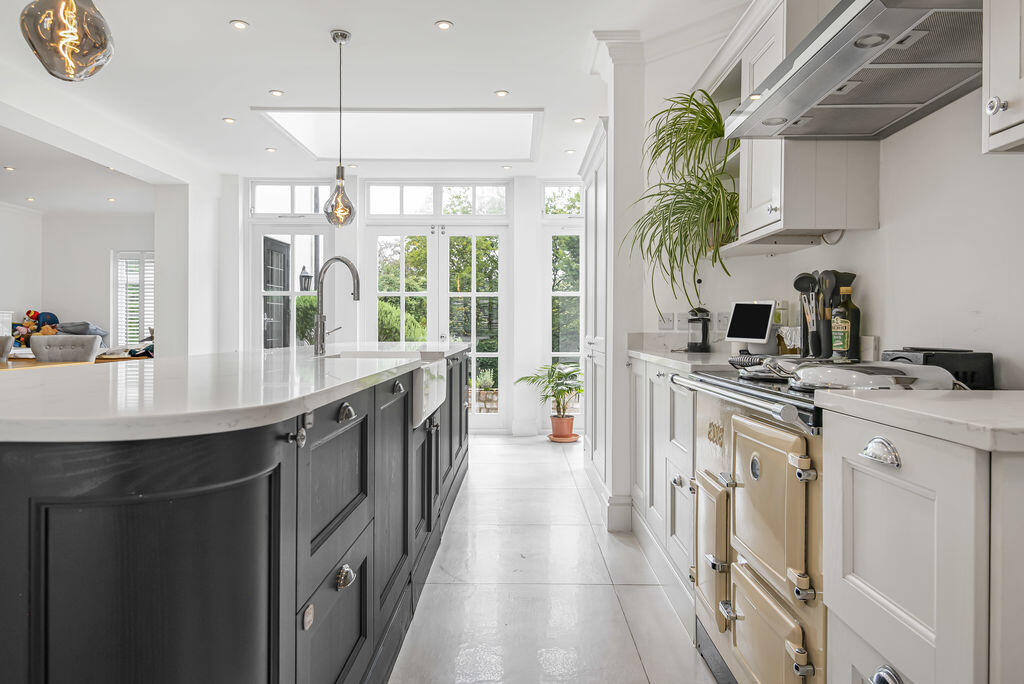 House in London - View 5