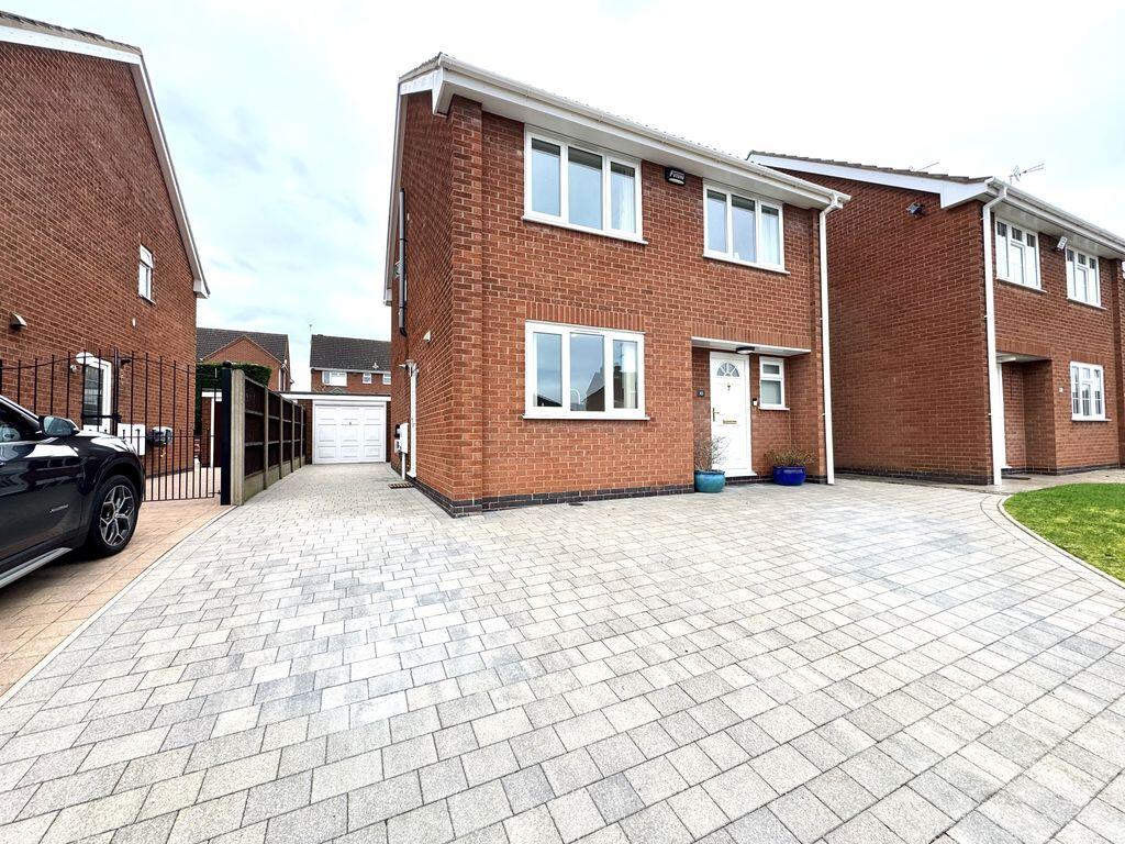 Main image of property: Hill Farm Avenue, Nuneaton