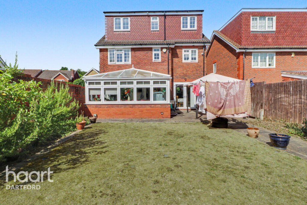 House in Dartford - View 5