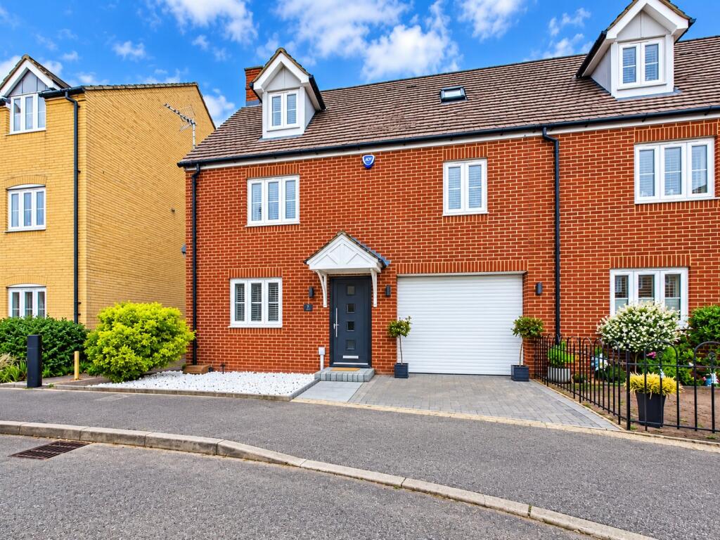 Main image of property: Snowdonia Way, Stevenage
