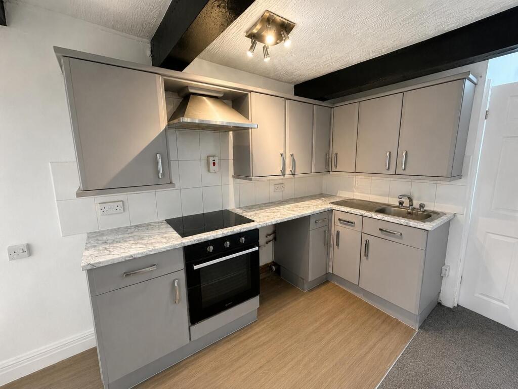 House in Bradford - View 4
