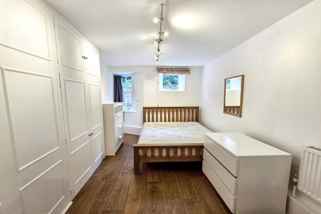 Apartment in London - More