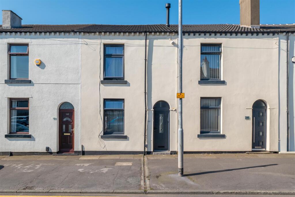 House in Bolton, Blackrod