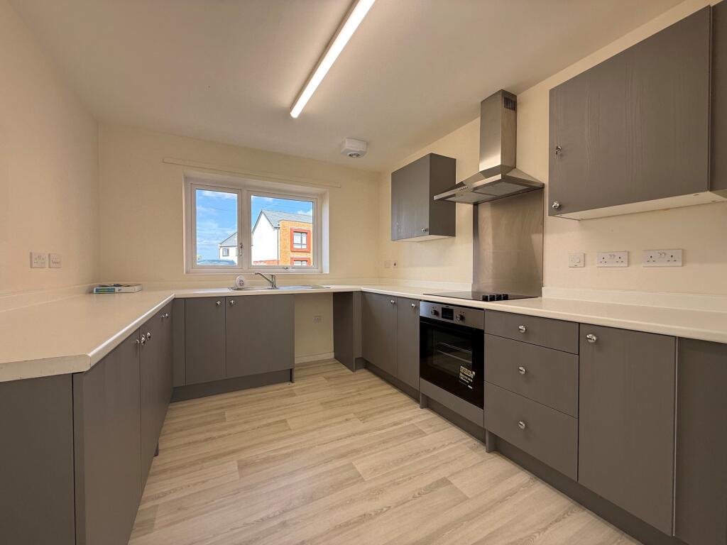 House in Worcester - View 3