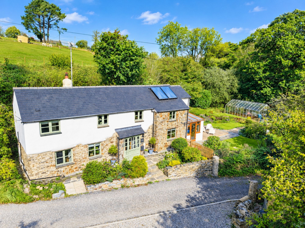 2-bed detached on Boyton, Launceston, PL15, £650,000