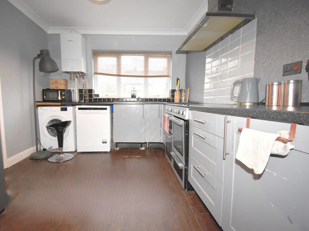 Wood End Croft, Tile Hill, Coventry photo 4
