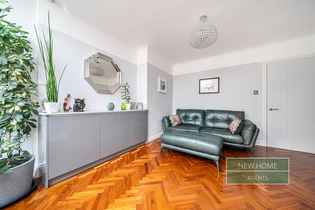 House in Portsmouth, North End - View 5
