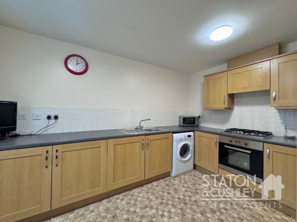 Thoresby Road, Mansfield Woodhouse, NG19 photo 4
