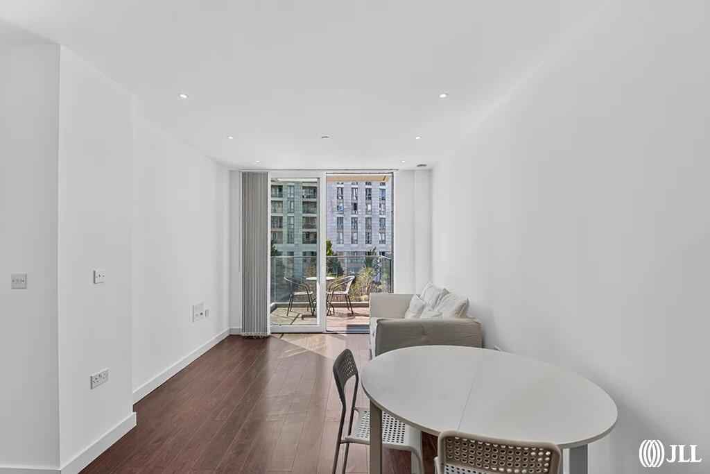 Apartment in London - View 3